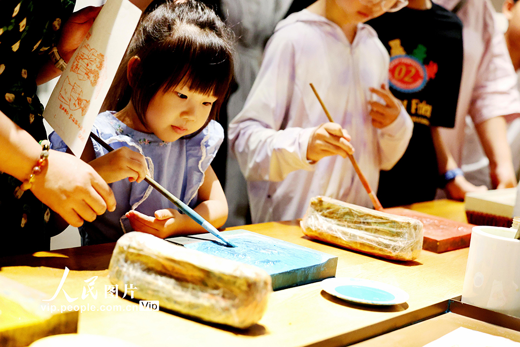 浙江杭州:走進非物質文化遺產館 探索文化傳承【4】