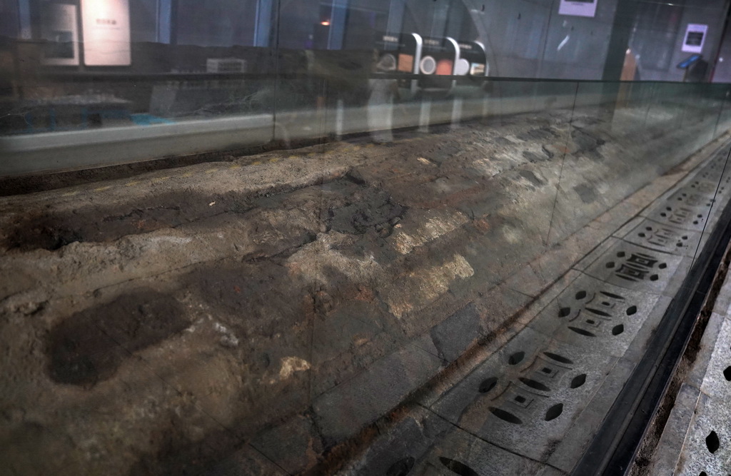 這是在贛州福壽溝博物館展示的目前還在使用的福壽溝實體部分（6月18日攝）。