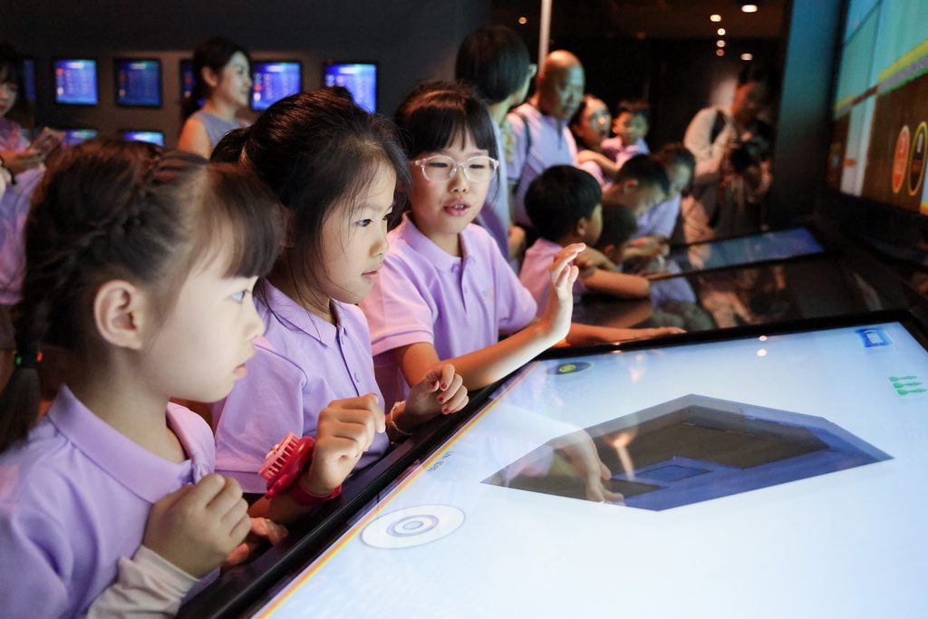 “小候鳥”大灣區幸福行