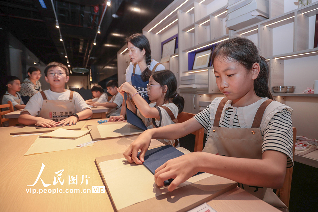 四川遂寧:暑期研學 體驗古籍修復【7】