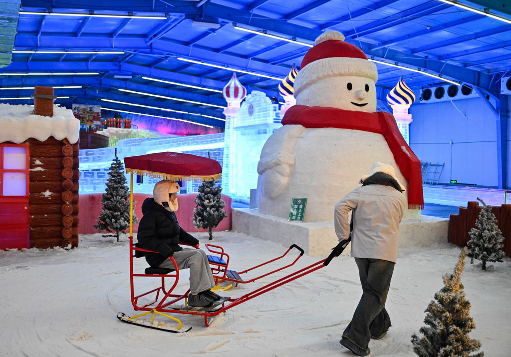 夏日室內冰雪世界享清涼