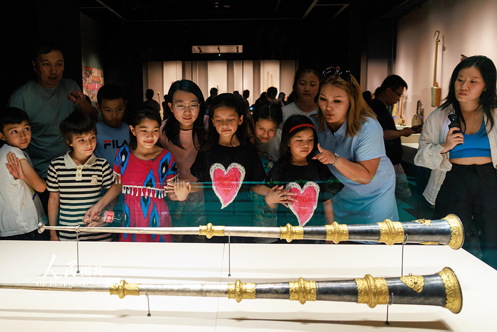 新疆烏魯木齊:博物館迎來參觀熱【6】