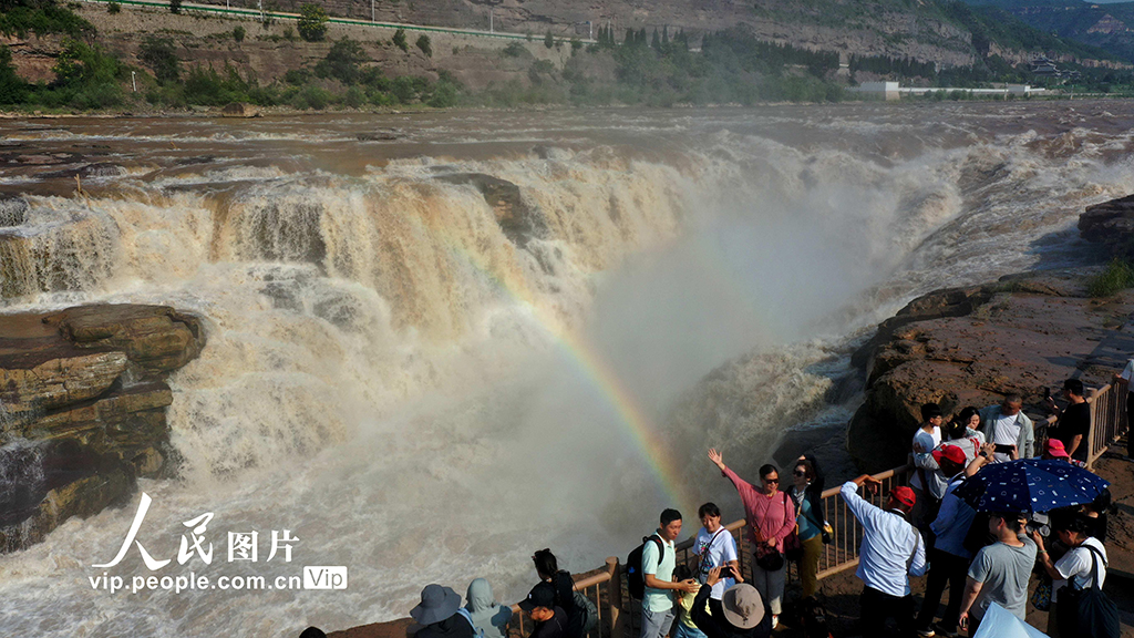 山西臨汾:黃河壺口瀑布現壯美“彩虹橋”景觀【3】