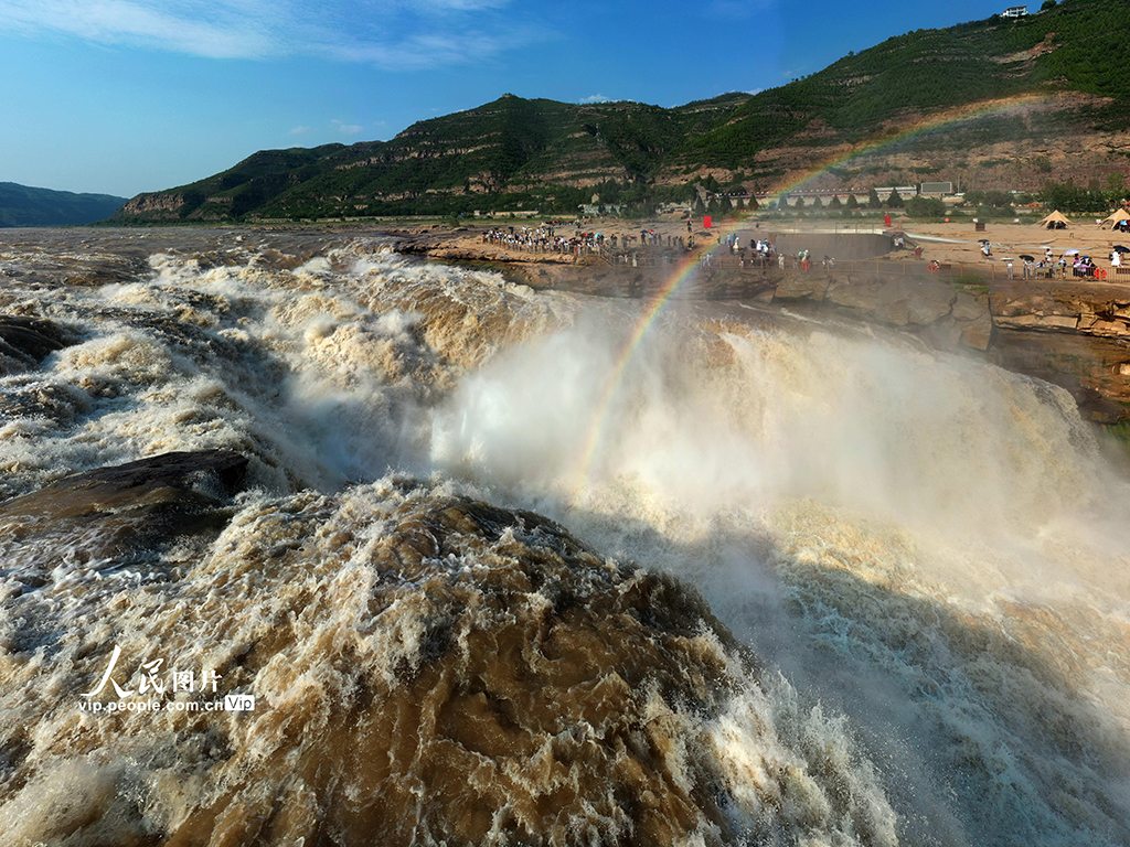 山西臨汾:黃河壺口瀑布現壯美“彩虹橋”景觀【4】