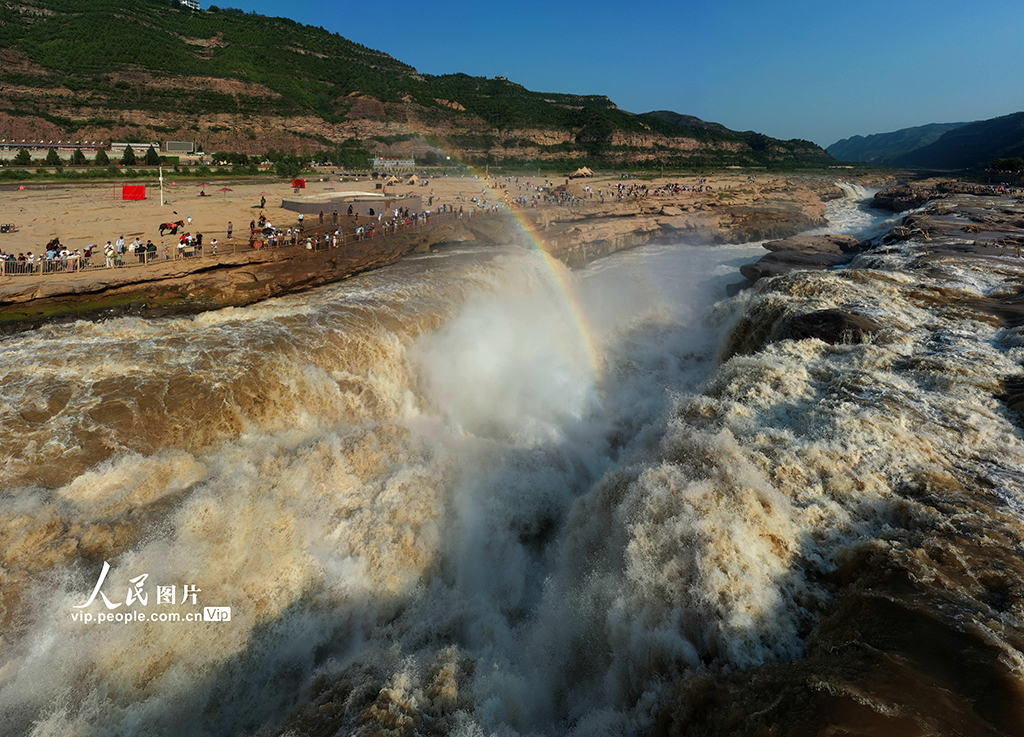山西臨汾:黃河壺口瀑布現壯美“彩虹橋”景觀【2】