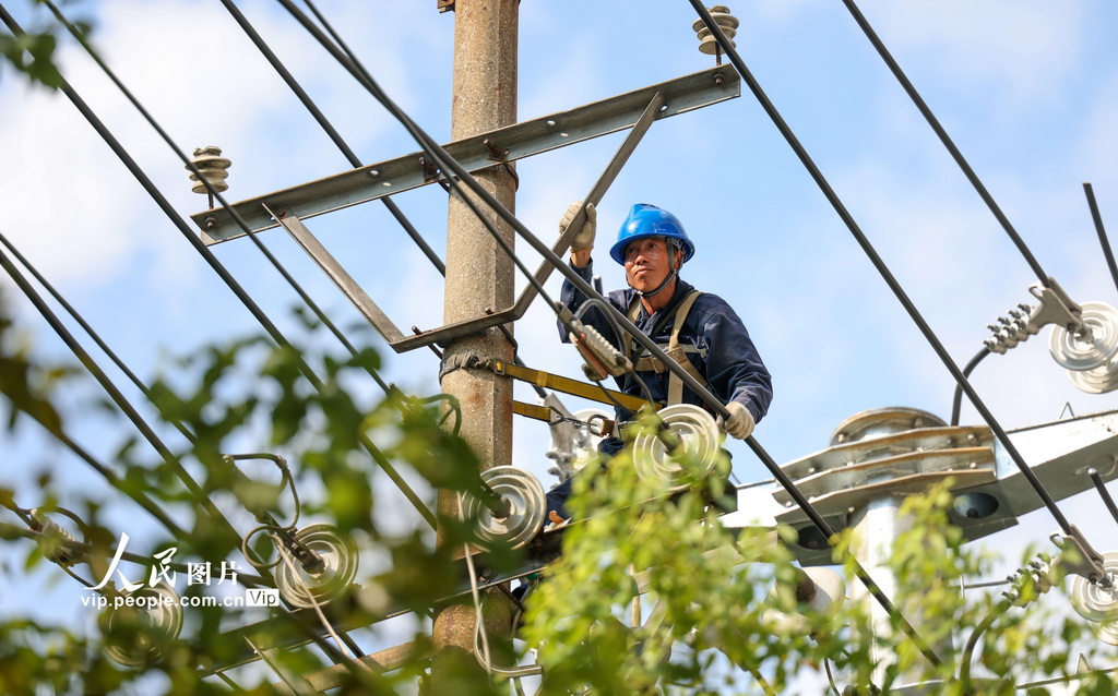 貴州玉屏：戰高溫