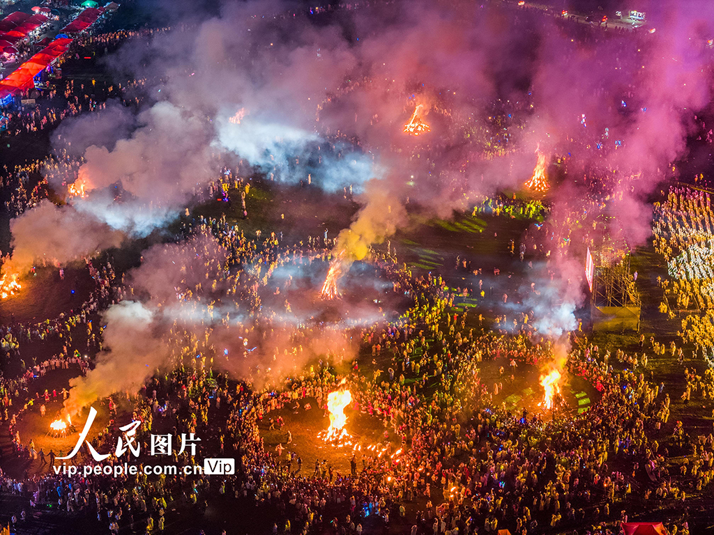 貴州畢節：彝族火把節浪漫啟幕【5】