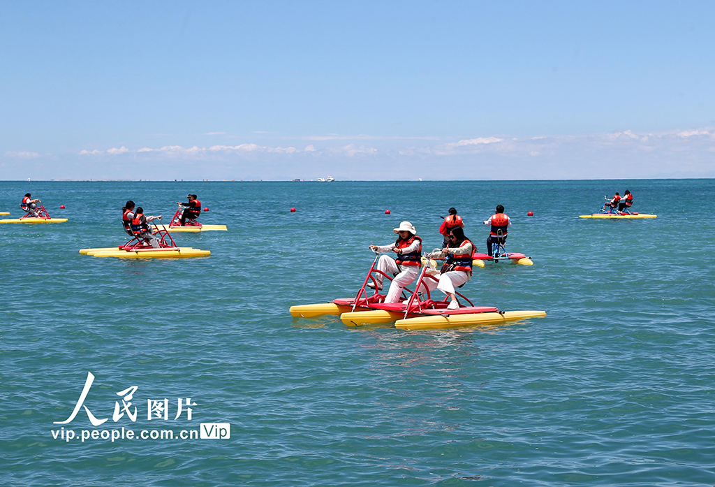 青海共和: 青海湖二郞劍景區迎客來【2】