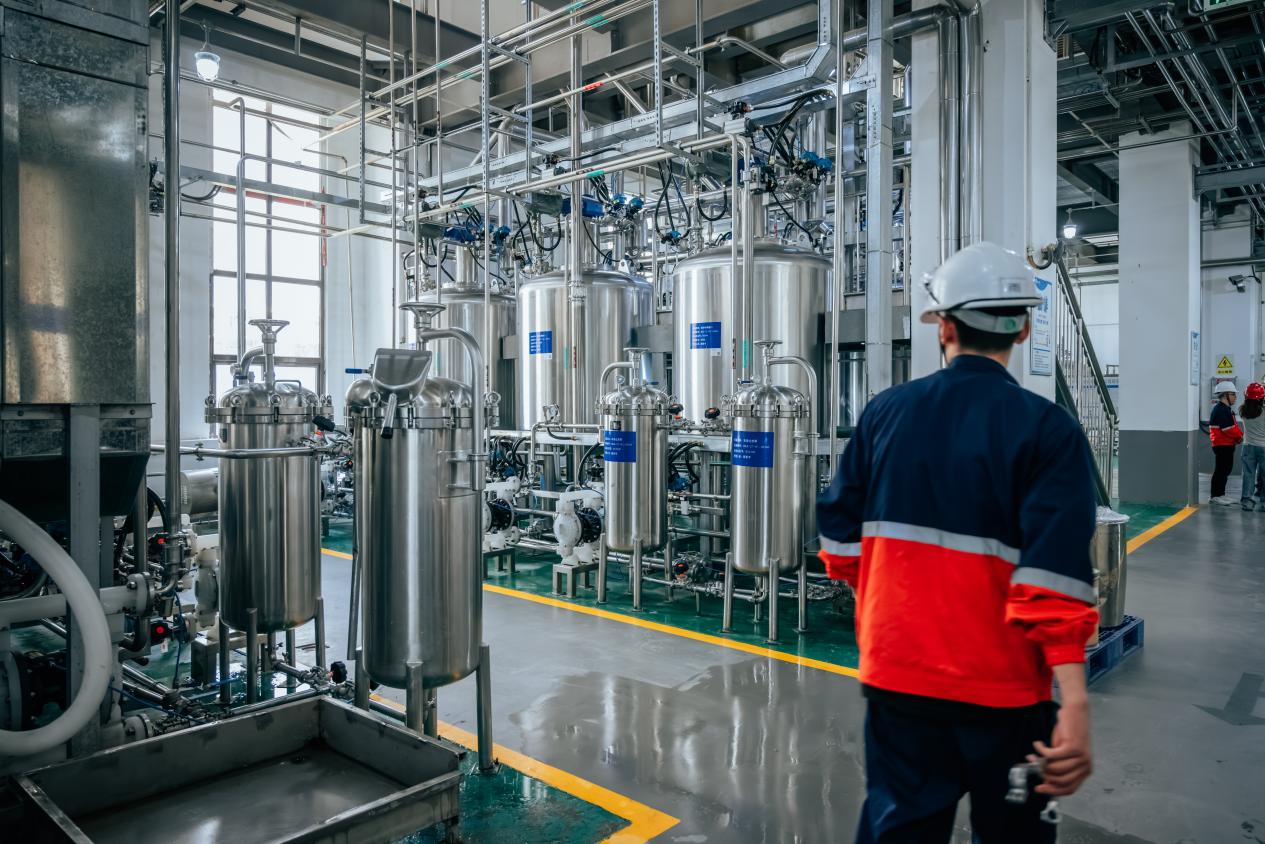 百林科（蘭州）新材料有限公司生產車間。邱活攝