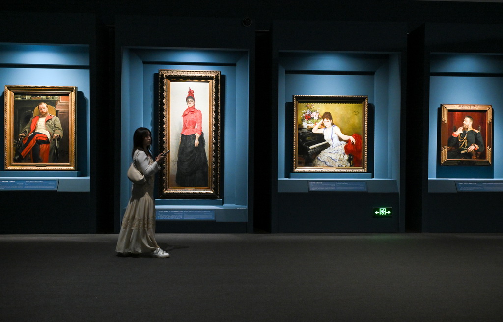 這是7月22日拍攝的“涅瓦河畔的遐思——列賓藝術特展”現場。