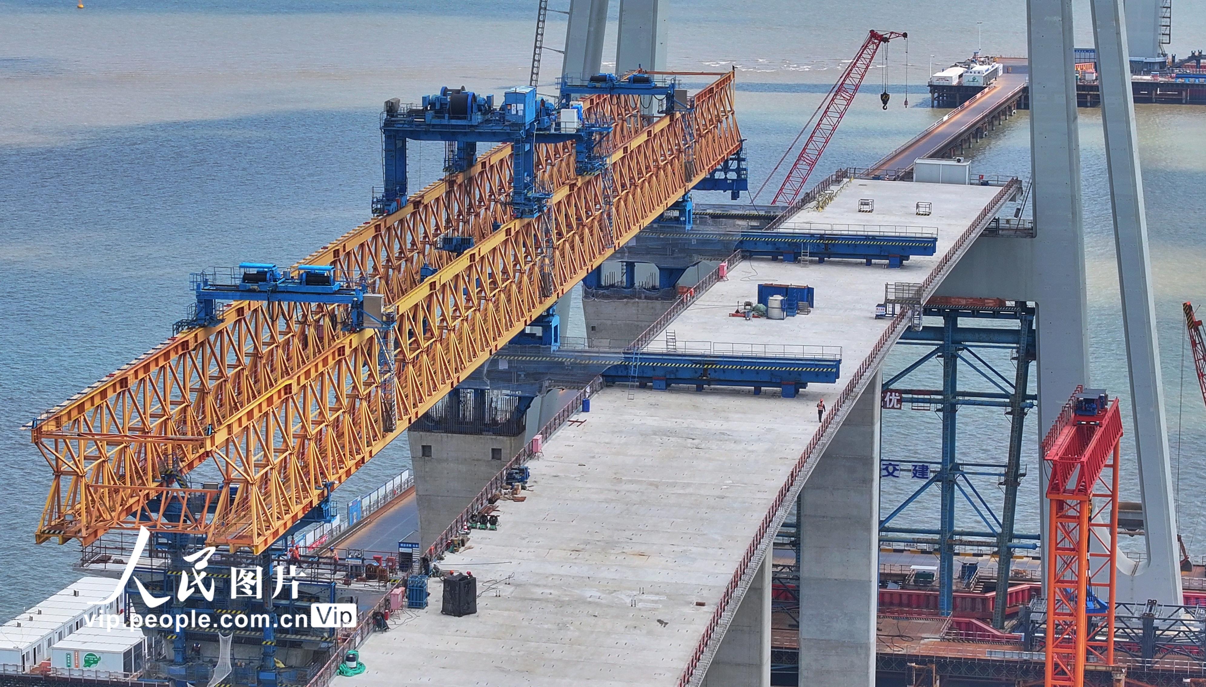 江蘇張家港:張靖皋長江大橋建設正酣【4】