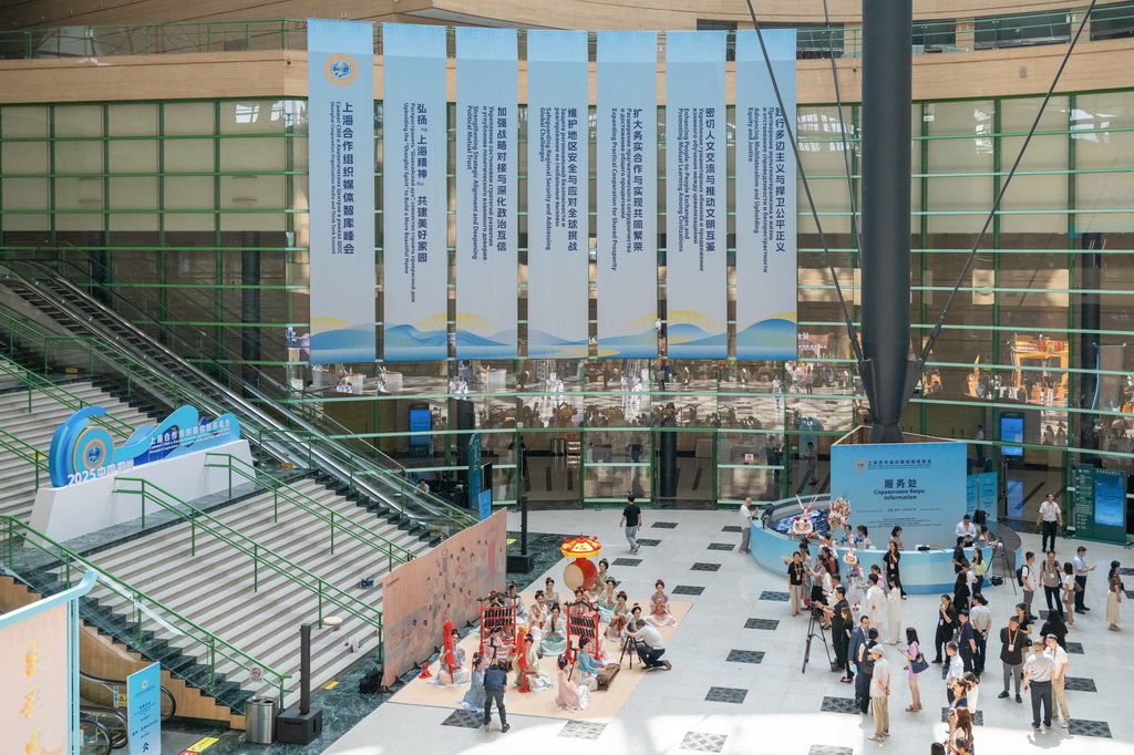 走進上海合作組織媒體智庫峰會會場