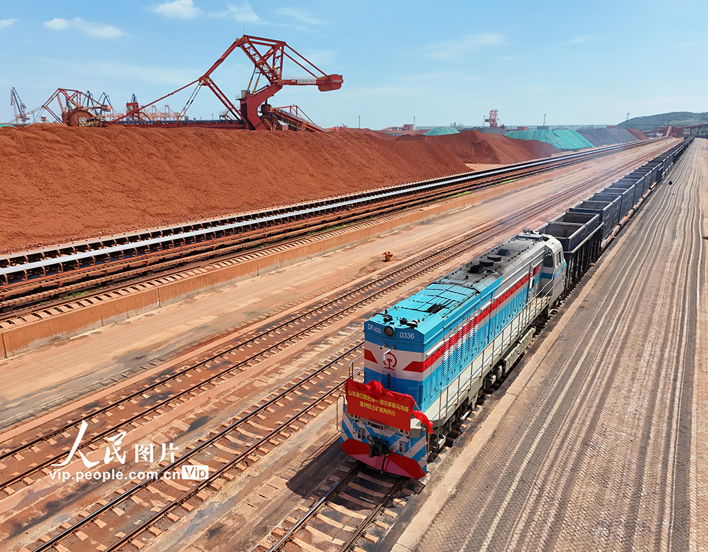 “煙臺港至鄂爾多斯馬場壕”鋁土礦海鐵聯運班列首發【2】