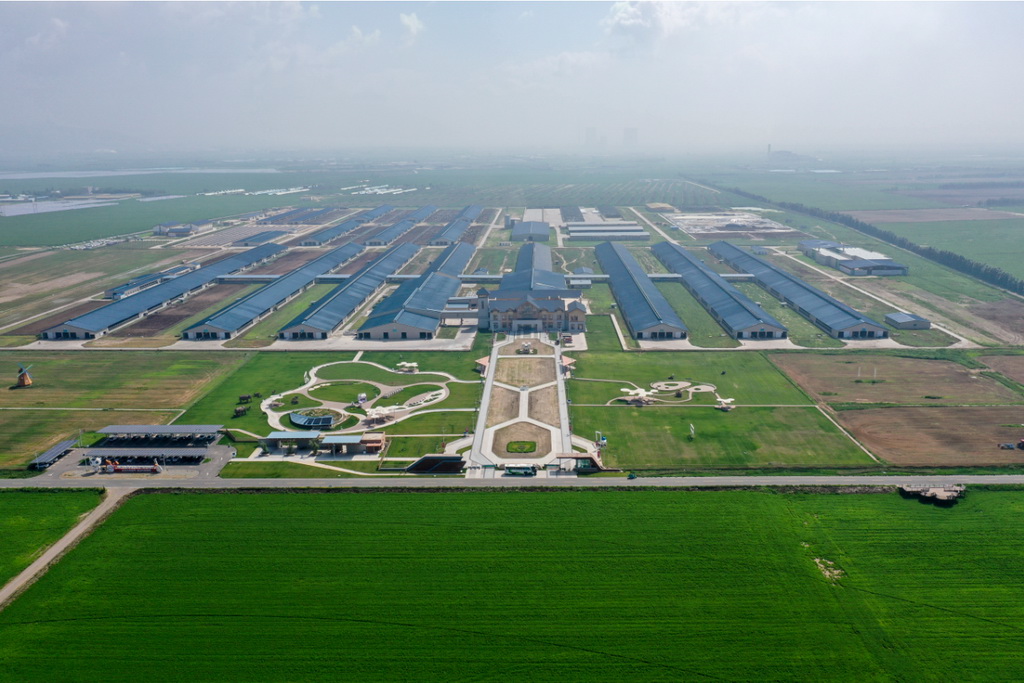 敕勒川，陰山下……