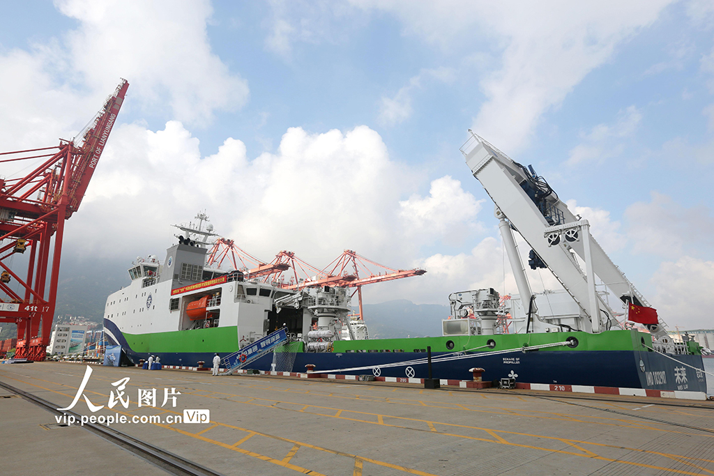 深遠海綠色智能技術試驗船“未來”號抵達江蘇連云港【6】