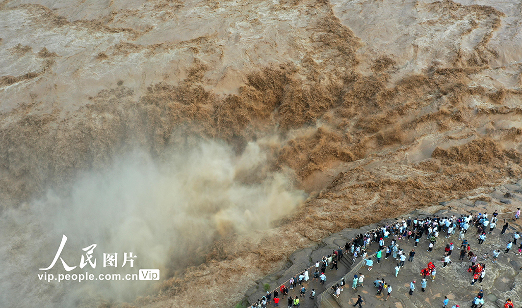 山西吉縣：黃河壺口瀑布水量大增