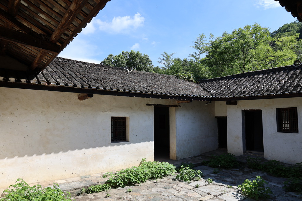 這是位于湖北省孝感市大悟縣白果樹灣村的新四軍第五師國際招待所內一景（7月21日攝）。新華社記者 朱唯希 攝