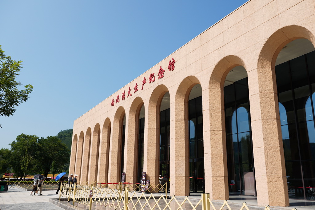 這是南泥灣大生產紀念館（7月29日攝）。