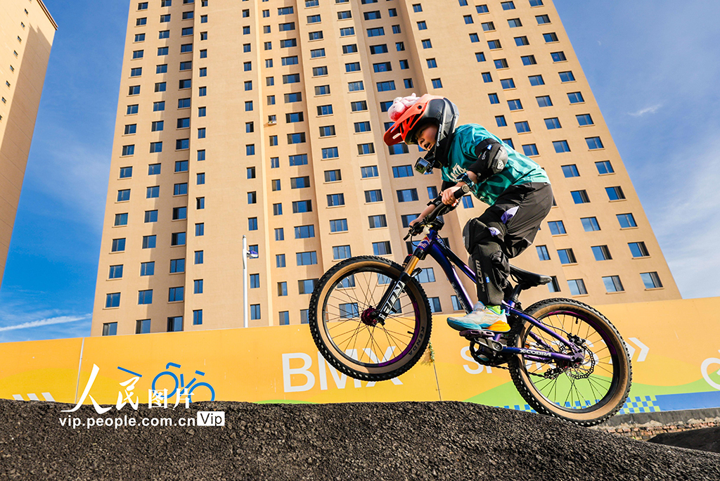 內蒙古呼和浩特:泵道騎行樂趣多【3】