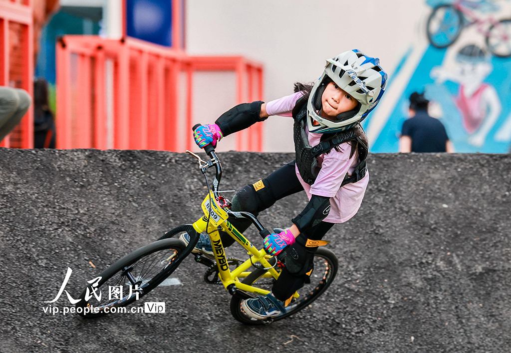 內蒙古呼和浩特:泵道騎行樂趣多【5】