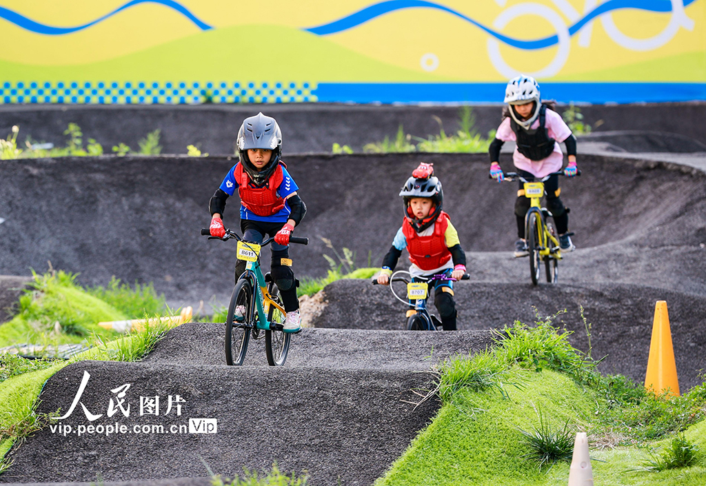 內蒙古呼和浩特:泵道騎行樂趣多【6】