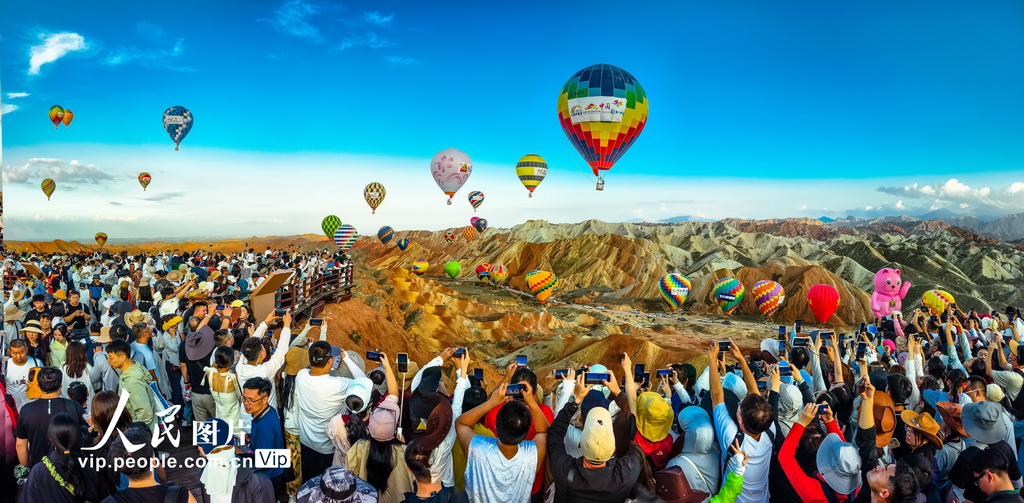 甘肅張掖:熱氣球嘉年華熱鬧非凡【2】