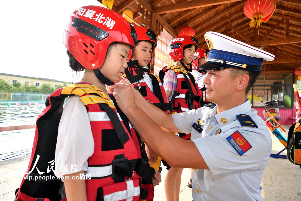 湖北?？担簩W習防溺水 安全過暑期