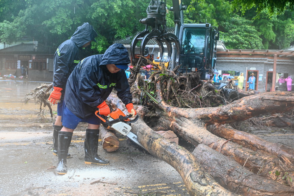 廣東有序開展防汛抗洪救災工作