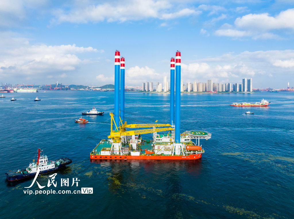 山東青島:新一代淺吃水自升式海上作業支持平臺順利起航【3】