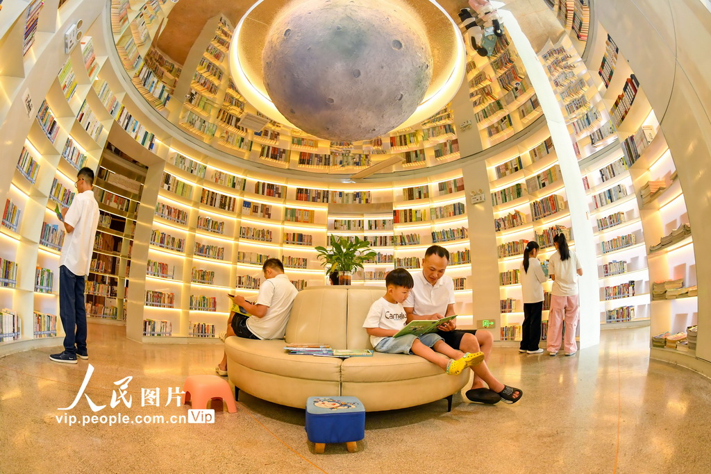 江西宜春：城市書房樂享閱讀