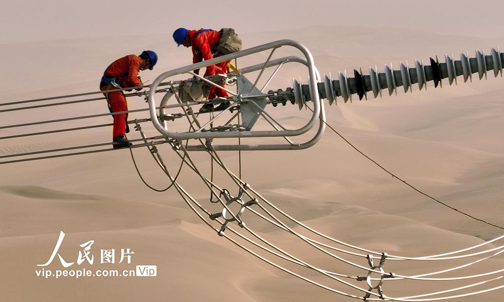 新疆且末:大漠“走線”【4】
