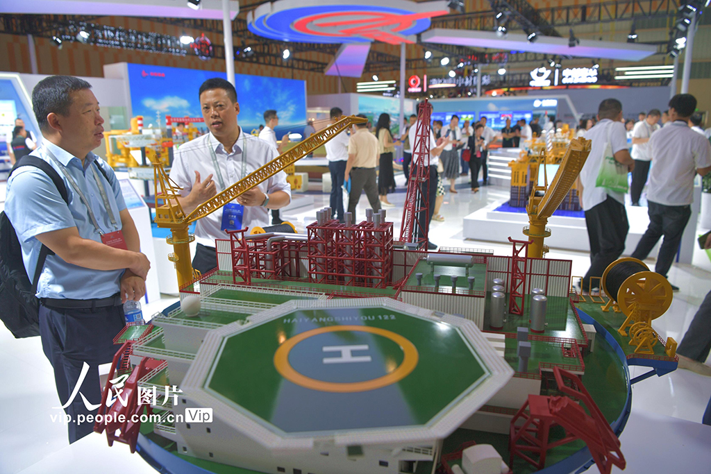 第七屆中國(克拉瑪依)國際石油天然氣及石化技術裝備展舉行【4】