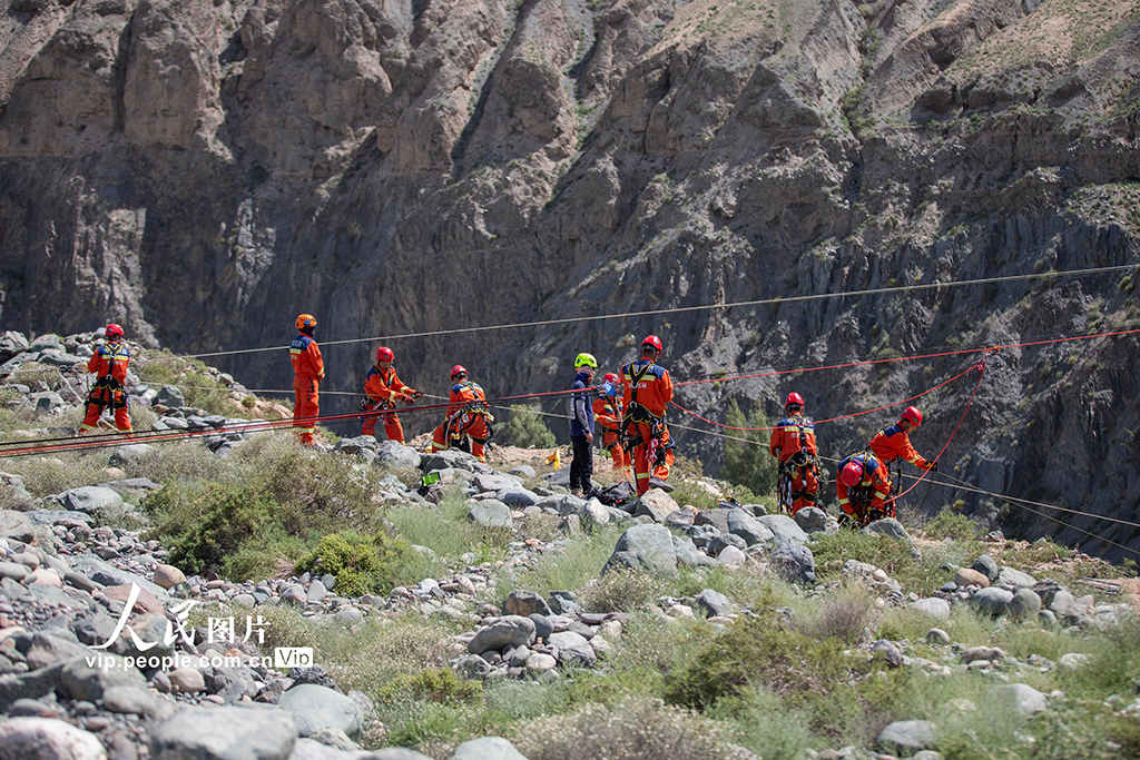 甘肅張掖:高空練真功【2】