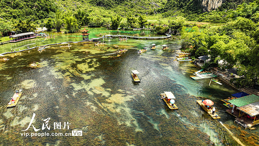 廣西靖西:山水美景引客來【5】