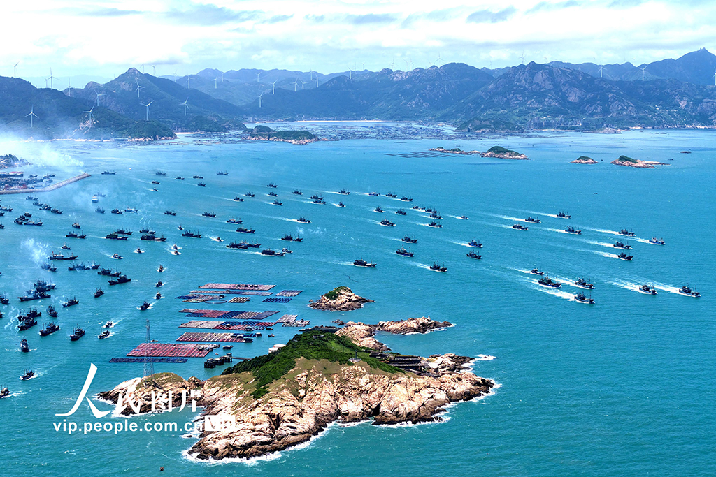 福建連江：千帆競發 出海開捕【3】