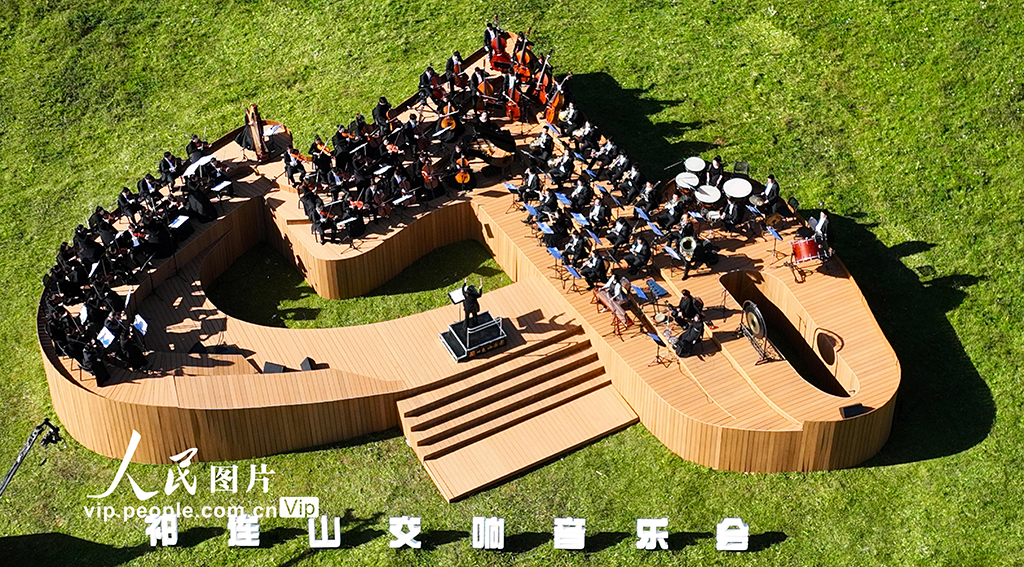 祁連山交響音樂會在山丹馬場奏響【2】