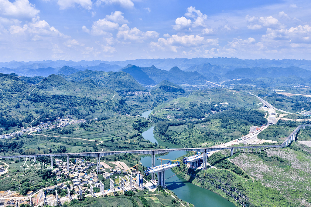 滬昆高速擴容工程安盤段山區智慧梁場完成全部T梁預制任務【5】