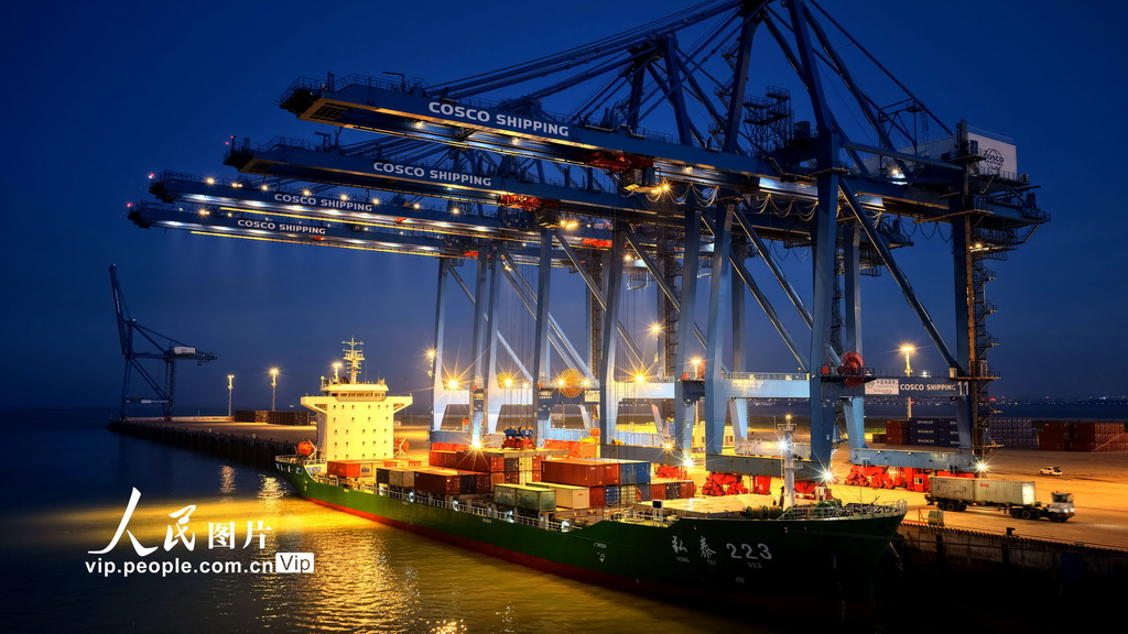 福建泉州:港口燈火通明生產忙【5】