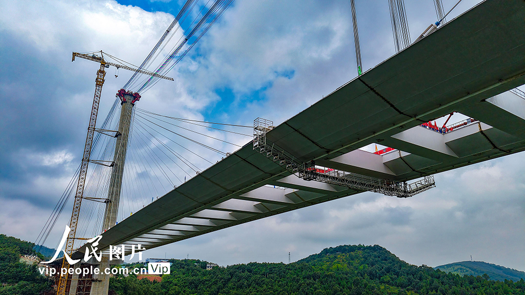 河南淅川：丹江小三峽特大橋成功合龍【2】