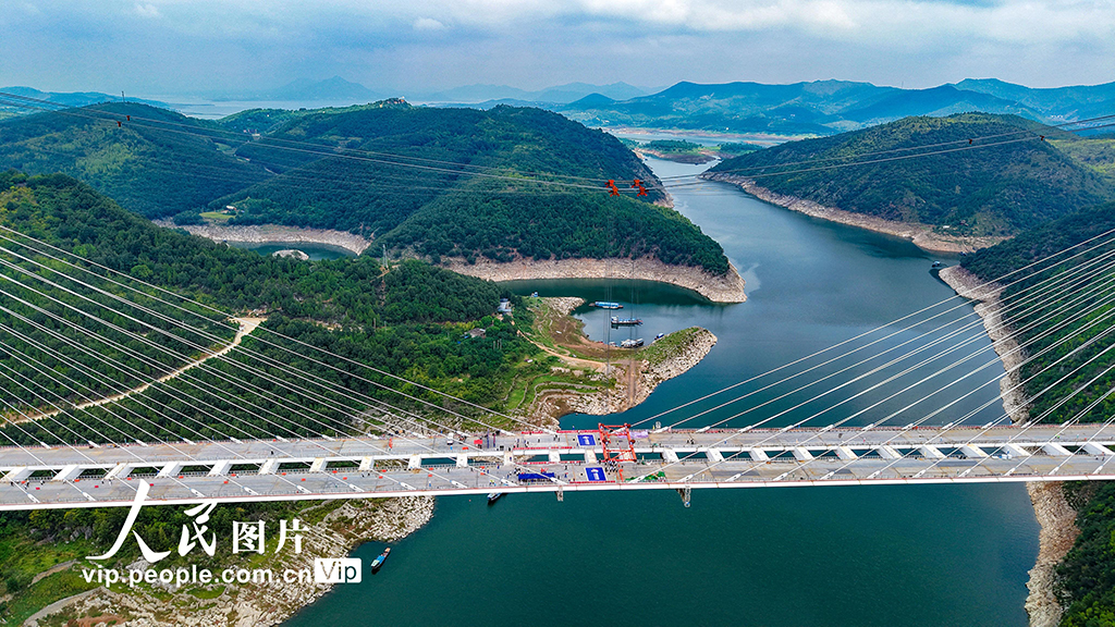 河南淅川:丹江小三峽特大橋成功合龍【4】