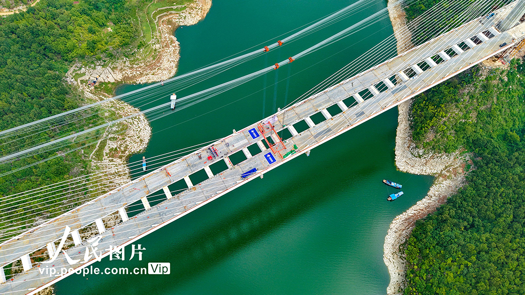 河南淅川:丹江小三峽特大橋成功合龍【6】