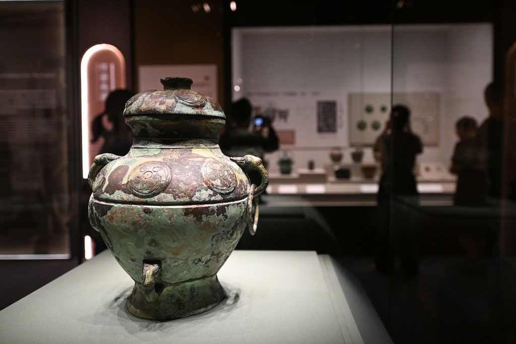 這是8月28日在展覽中拍攝的克罍。