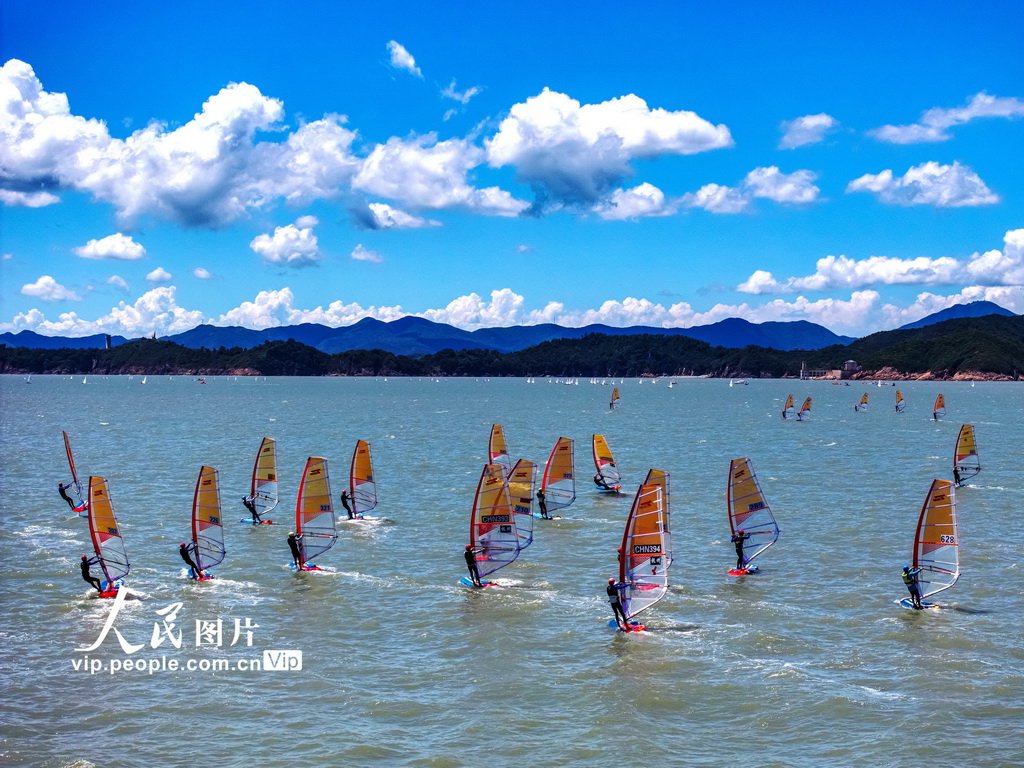 2025年8月30日拍攝的2025年浙江省青少年帆船帆板錦標賽現場。