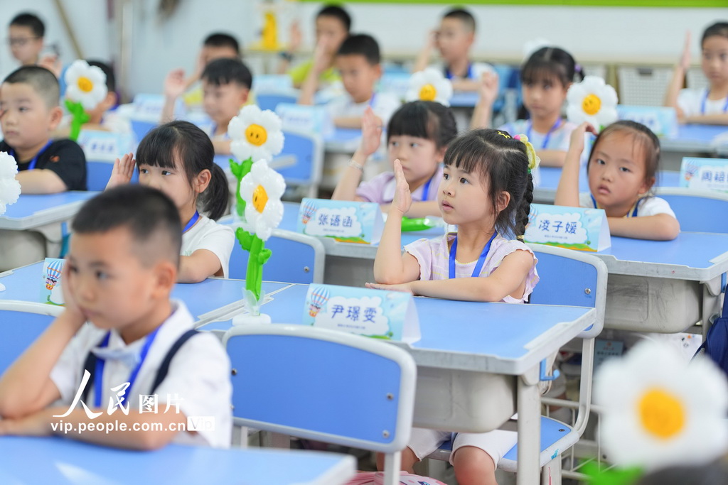 重慶:新生報到迎開學【3】