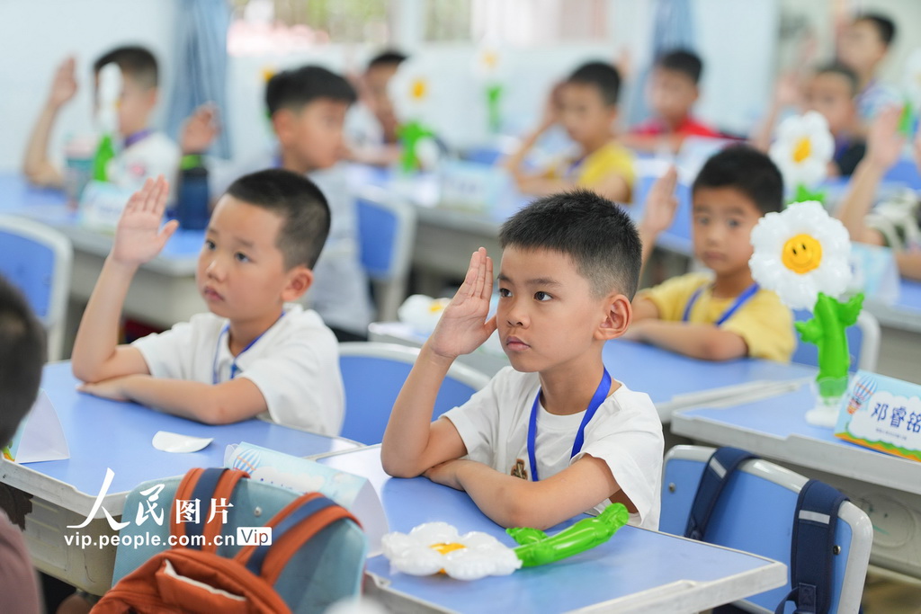 重慶:新生報到迎開學【4】