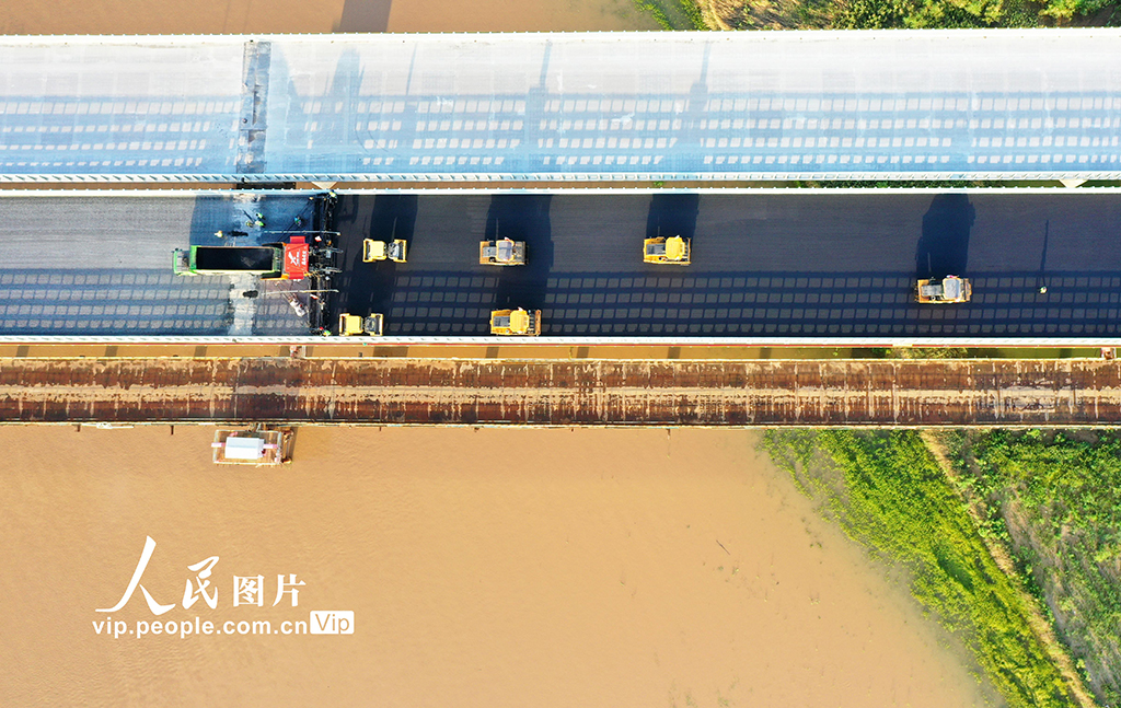河南孟州:沁伊高速黃河特大橋建設如火如荼【2】