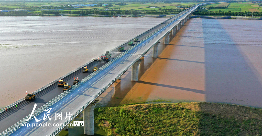 河南孟州:沁伊高速黃河特大橋建設如火如荼【4】