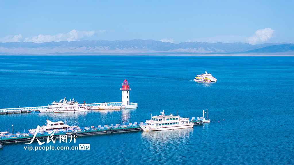 青海湖美景引客來【3】