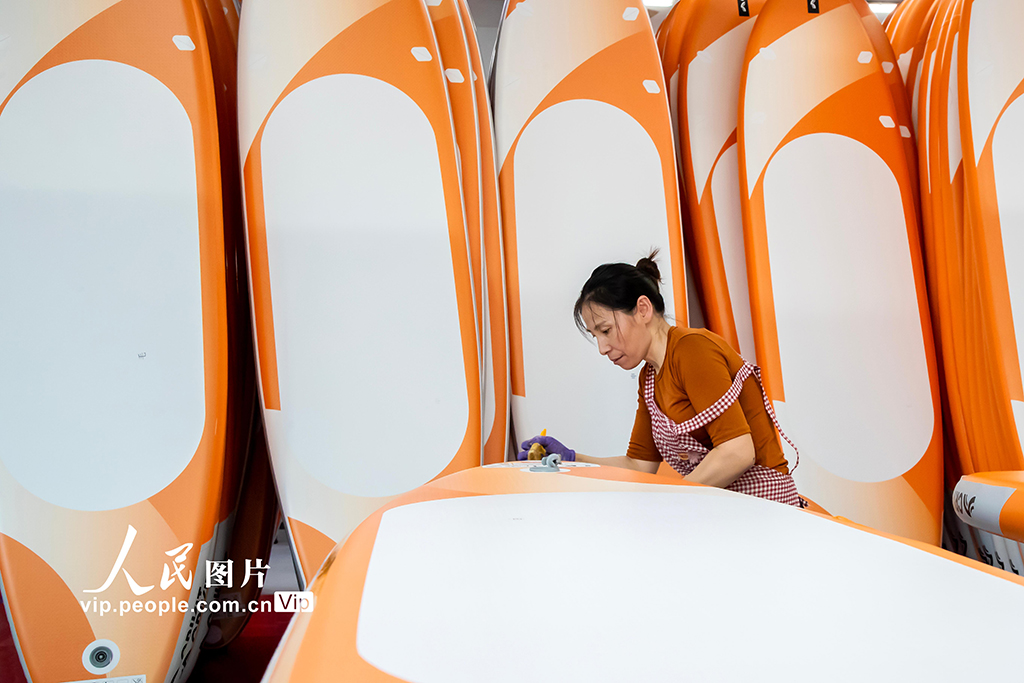 江蘇宿遷:趕制沖浪板訂單【6】