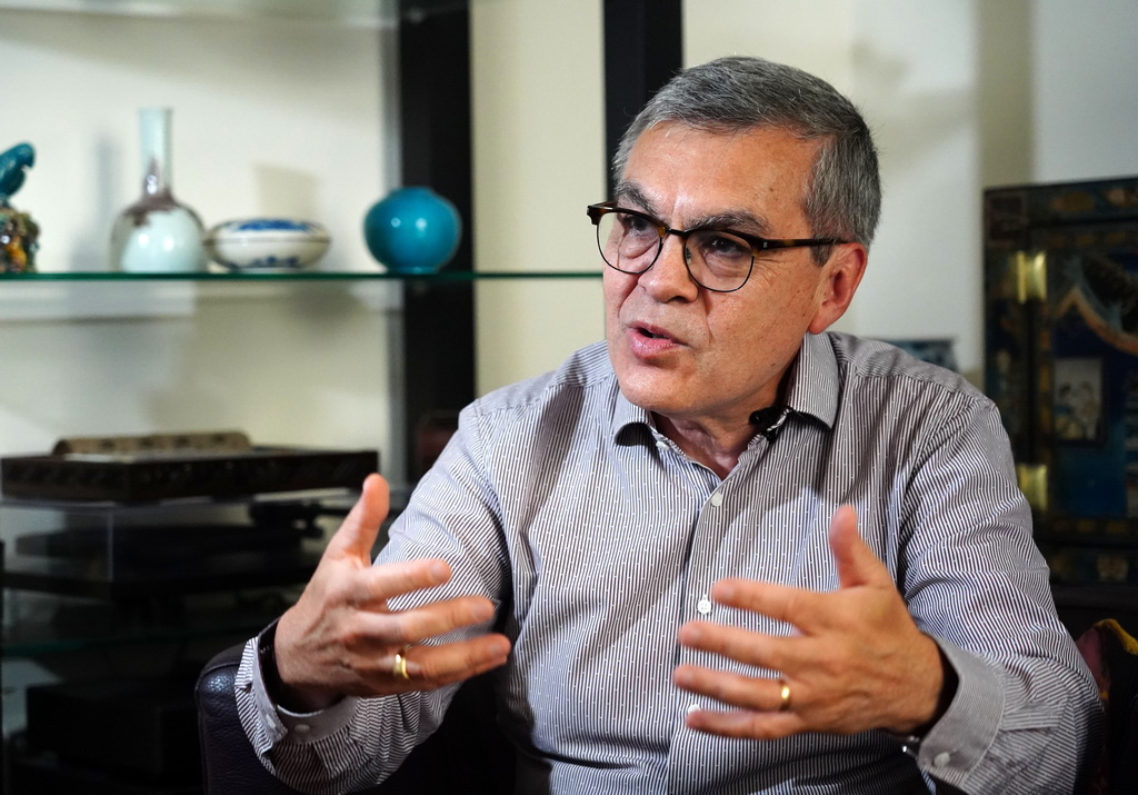 2020年9月9日，援華抗日法國醫生貝熙葉之子、法國心臟病科醫生貝石濤在法國巴黎接受新華社記者專訪。新華社記者 肖亞卓 攝